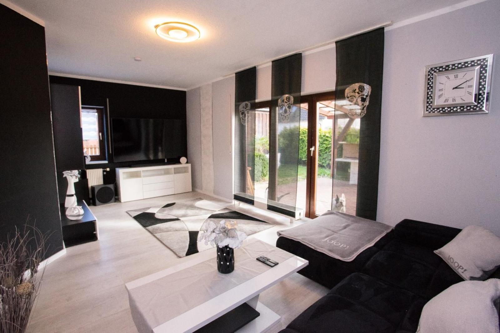 Zum Kaeutzchen 120Qm Ferienhaus 8 Personen 4 Schlafzimmer Nossentiner Huette Eksteriør bilde