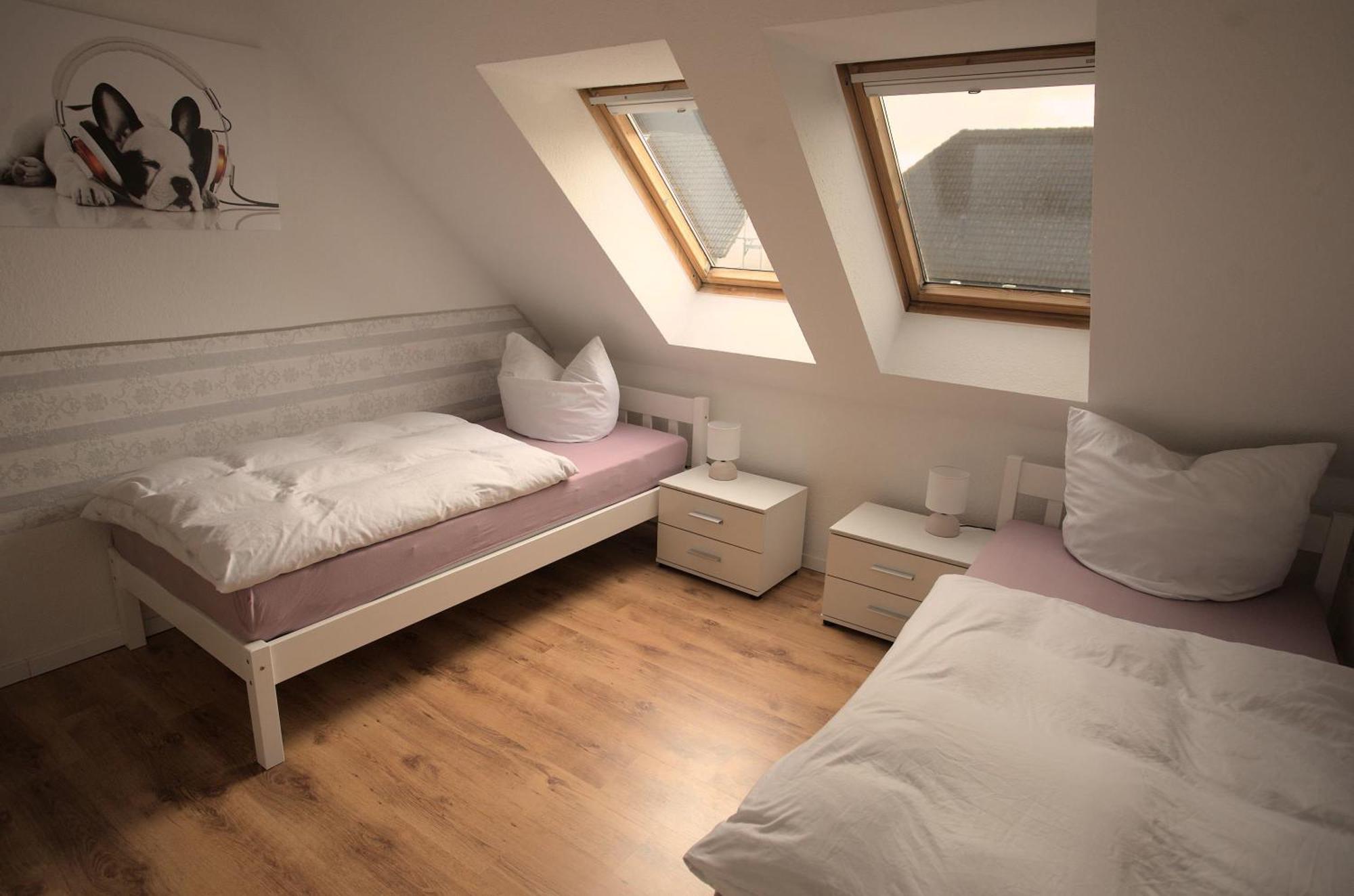 Zum Kaeutzchen 120Qm Ferienhaus 8 Personen 4 Schlafzimmer Nossentiner Huette Eksteriør bilde